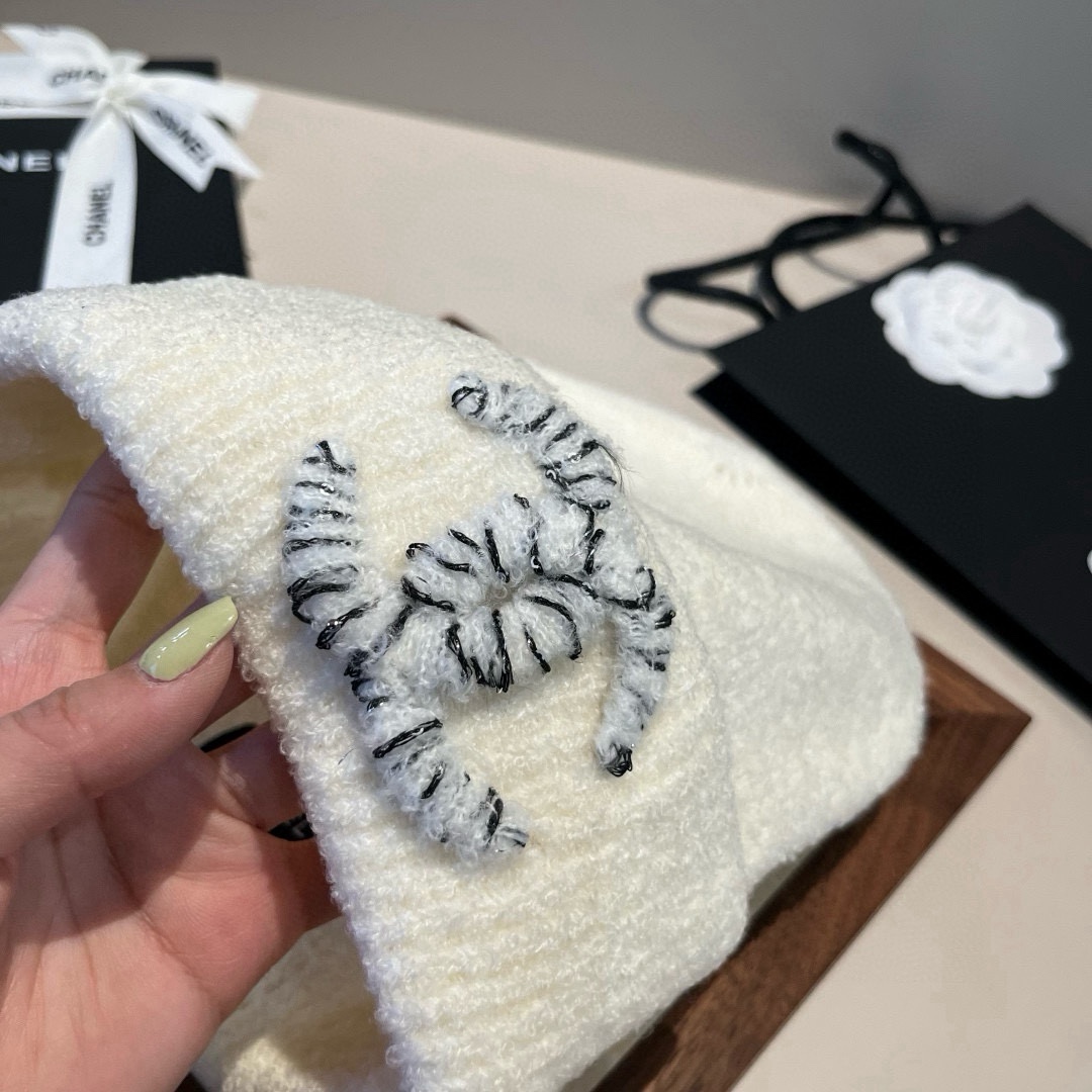 🆕

Chanel香奈儿针织毛线帽