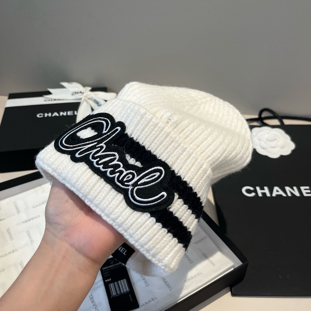 🆕

Chanel香奈儿针织毛线帽
