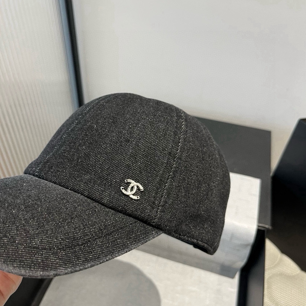 🆕

Chanel香奈儿牛仔鸭舌帽，25年专柜新款，头围57cm