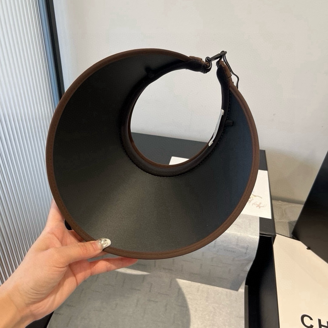 🆕

Celine新款发箍遮阳帽