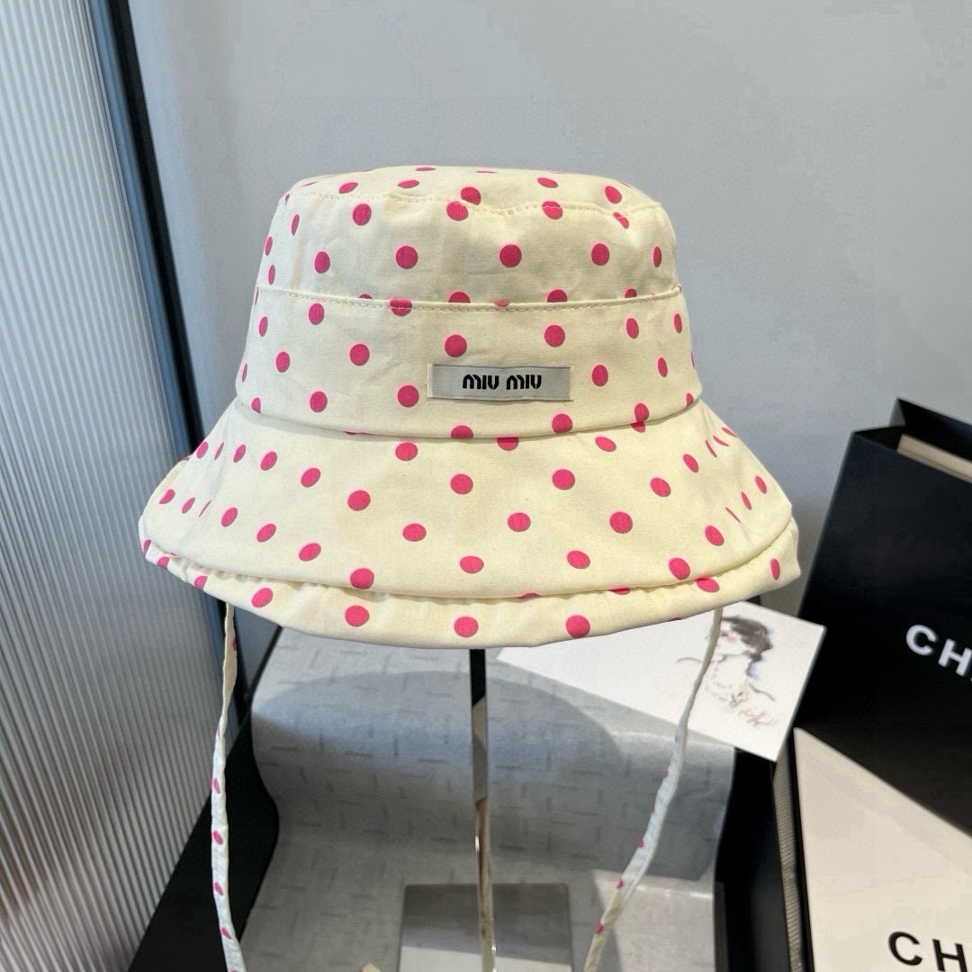 🆕

miumiu缪缪新款渔夫帽，遮阳帽，头围57cm