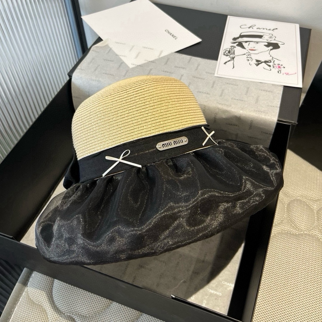 🆕

miumiu缪缪新款灯笼帽，遮阳草帽，防紫外线帽檐，头围57cm
