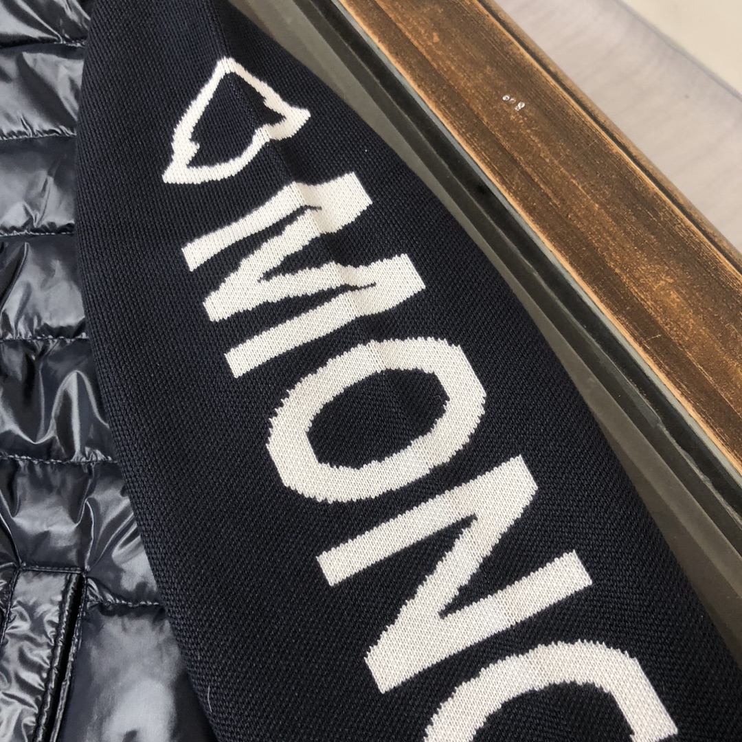 MONCLER 蒙口 新款 羽绒袖子ニットジャケット