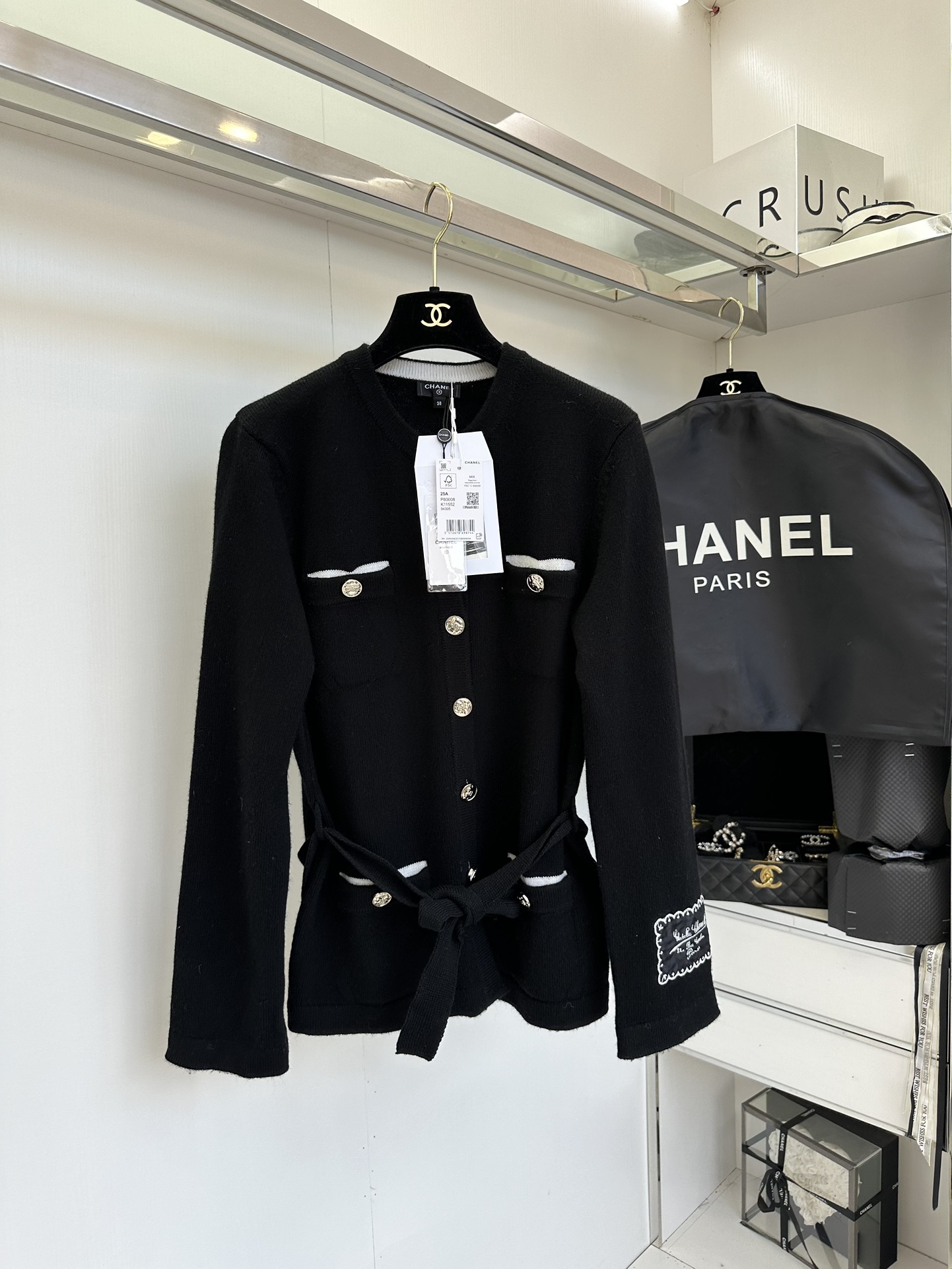 Elegant Chanel-Inspired Knit Cardigan with Four Pockets and Belt 7 i1754142993 8772 5