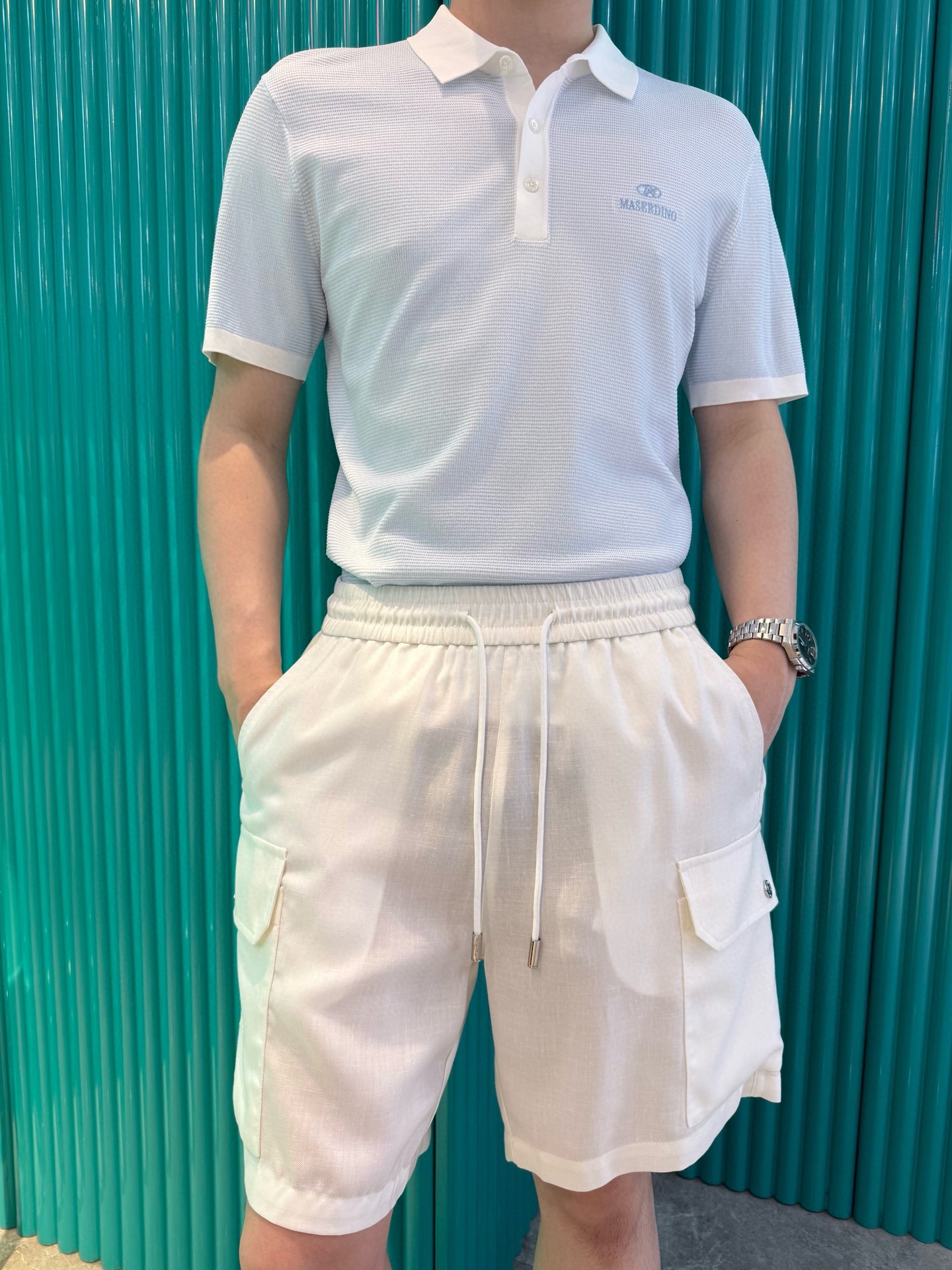 NO:486495,Dino luxury products - brand authentic products in 2025 latest Polo shipments, hot-selling items in Europe and the United States!  Selected upgraded fabrics from Italian imported brand Yilite, the color-blocked striped design is matched with the latest design, highlighting fashion!  Number of codes 48-56 (model 180/140 wears 50, with Hong Kong Lane Crawford gift box packaging), alexander wang19860909Dino奢品-品牌正品2025最新Polo出货 欧美热销单品！精选意大利进口品牌伊力特升级款面料,拼色的条纹设计搭配最新的设计,彰显时尚 ！码数48-56（模特180/140穿50,配香港连卡佛礼盒包装）,,alexander wang,Men's clothing