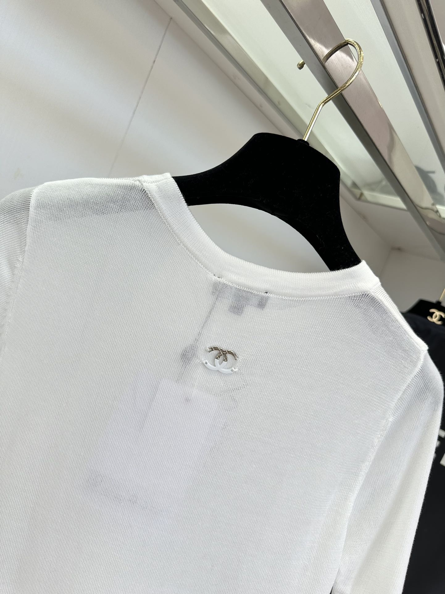 Elegant Women's Knitted T-Shirt - Lightweight & Breathable Blend Yarn Top 6 i1754148646 6344 4