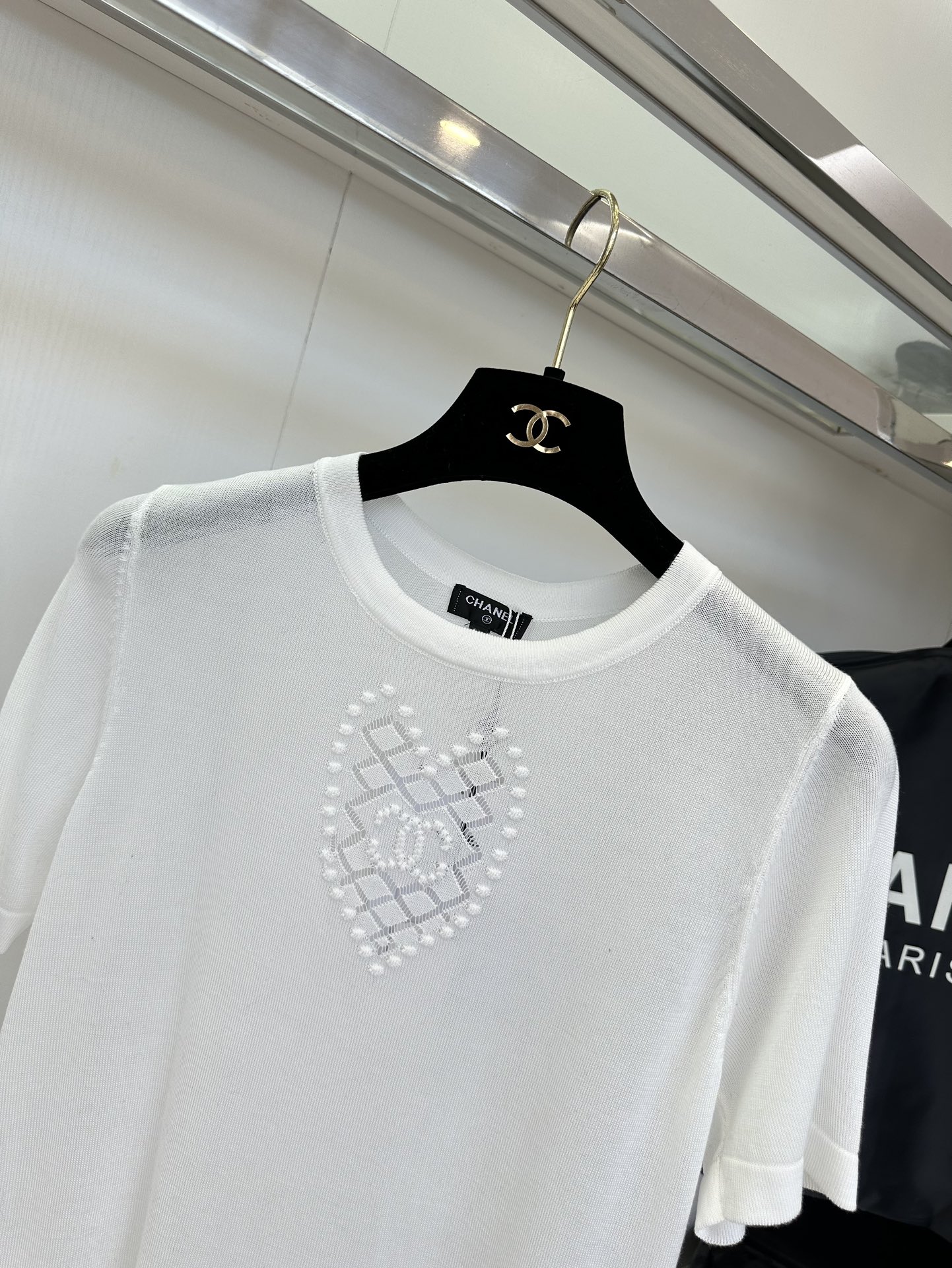 Elegant Women's Knitted T-Shirt - Lightweight & Breathable Blend Yarn Top 5 i1754148646 9728 3