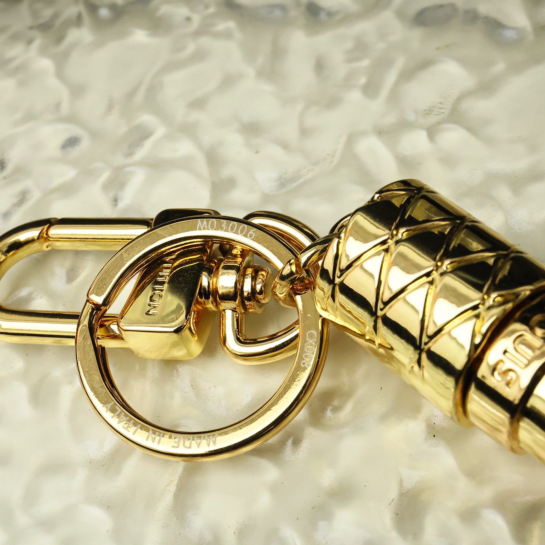 ❗️新品❗️M03006 ☀️Louis Vuitton 路易威登LV LIPSTICK 口红💄包饰钥匙