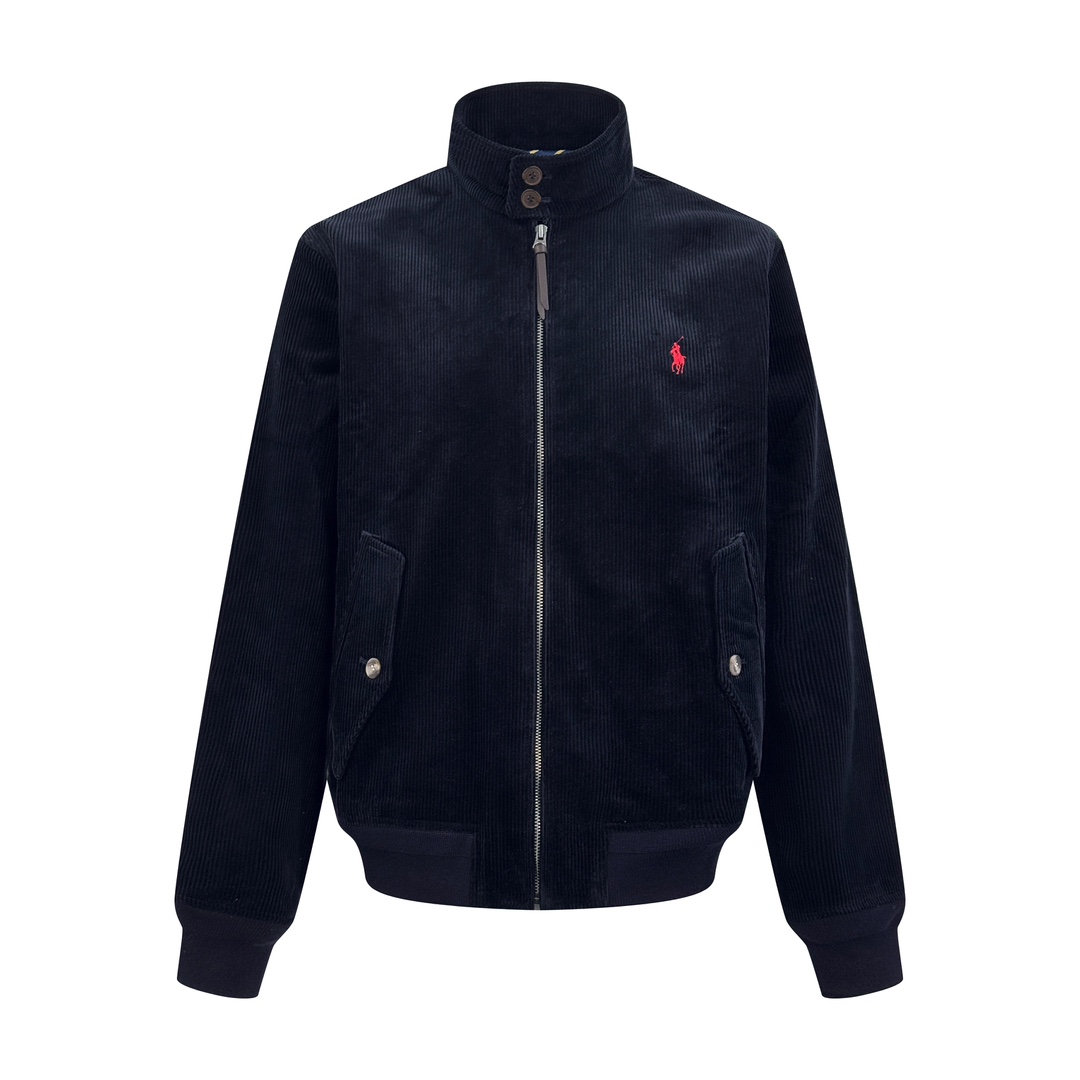 NO:488200,.Ralph Lauren Embroidered corduroy jacket Customized wide-ribbed corduroy elegant texture Clear texture Excellent texture Comfortable skin Elegant presentation with a deep navy blue Elegant low-key and luxurious Delicate red pony tags ignite the overall vitality and passion The stand-up collar design is simple and generous When the light wine falls, it presents a subtle gloss change, and the undulation of wide ribs intertwines the jacket injects a vivid soul with extremely high matching flexibility Craft 1: Using imported machine embroidery craftsmanship Use advanced computer control systems and precision mechanical components to achieve iconic pony embroidery operations High precision Fluid and delicate lines Craft 2: Template machine opening bag Preset templates to guide the position of the bag Shape and size Accuracy ensures the quality of the bag opening effect Craft 3: Infrared positioning bed  Accurate positioning of materials is achieved through infrared transmitters and infrared receivers. The accuracy can reach the micron level, thus meeting the effect of high-precision cutting of placing. Process 4: The fabrics are washed with filial piety. The texture is better. It is not easy to deform. It is not easy to shrink. It is not easy to fade. It maintains long-term beauty. Auxiliary materials. Customized 1:1 Ralph Lauren horn buckle. Customized 1:1 Ralph Lauren green bronze puller. Customized 1:1 Dark brown leather lanyard. Customized 1:1 Ralph Lauren trademark. Type loose fit. Size S M L XL,,loro piano,jackets & coats,alexander wang.19860909.Ralph Lauren 刺绣灯芯绒夹克 定制宽棱纹韵丝缕灯芯绒雅织 纹理清晰 质感卓越 舒适贴肤 以一抹深邃的藏蓝色优雅呈现 低调且奢华 精致的红色小马标点缀其间 点燃了整体的活力与激情 立领设计简洁大方 当光线酒落 呈现出微妙的光泽变化 与宽棱纹的起伏相互交织 夹克注入了鲜活的灵魂 有着极高的搭配灵活性 工艺1: 采用进口机刺绣工艺 使用先进的计算机控制系统和精密的机械部件 实现标志性小马刺绣作业 精度高 线条流畅而细腻 工艺2: 模版机开袋 预设的模板来指导开袋的位置 形状和大小 精确性确保了开袋效果质量 工艺3:红外线定位裁床 通过红外发射器和红外接收器来实现对材料的精准定位 精度可达到微米级别 从而满足格纹对位高精度裁剪的效果 工艺4: 面料都经过孝洗 手感质感更佳 不易变形 不易缩水 不易褪色 保持长久的美观 辅料 定制1:1 Ralph Lauren牛角扣 定制1:1 Ralph Lauren青古铜拉头 定制1:1 深棕色真皮挂绳 定制1:1 Ralph Lauren 商标 版型 宽松版型 尺码 S M L XL,,loro piana,jackets & coats,alexander wang,Men's clothing