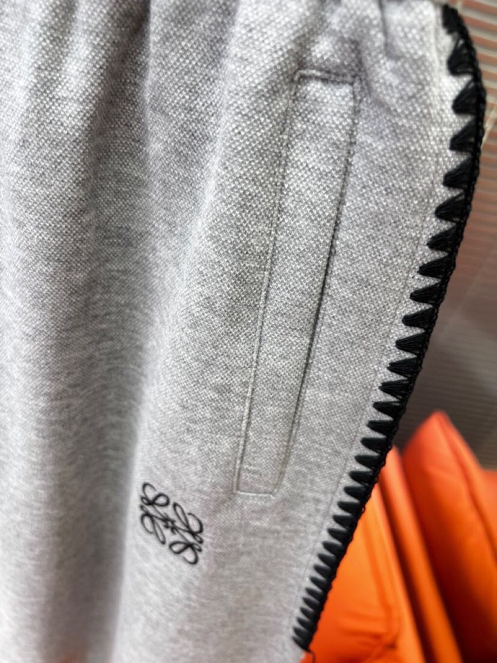 Loewe Spring 2025 Leisure Logo Shorts: High-end, Customized, Comfortable, Stylish. - 图片 5