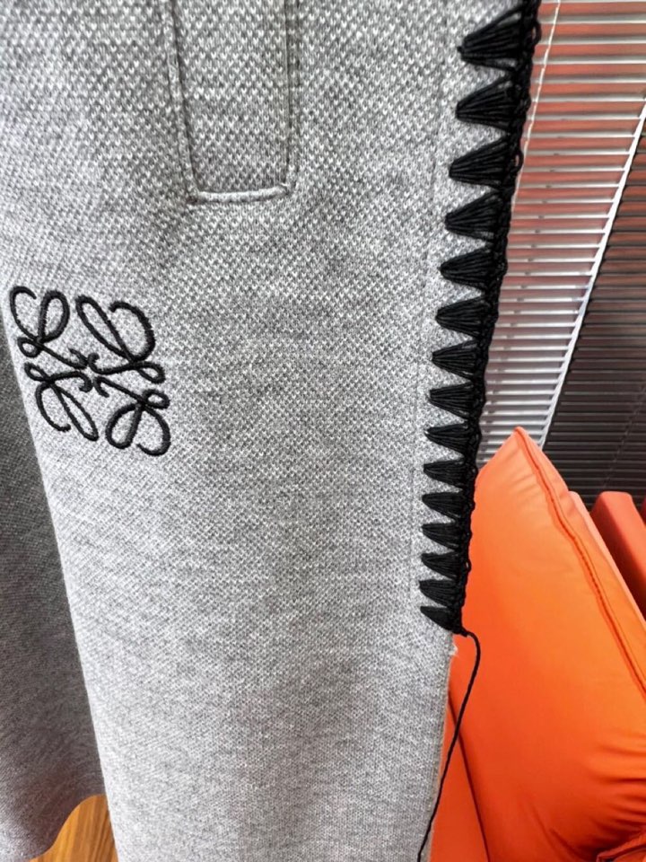 Loewe Spring 2025 Leisure Logo Shorts: High-end, Customized, Comfortable, Stylish. - 图片 7