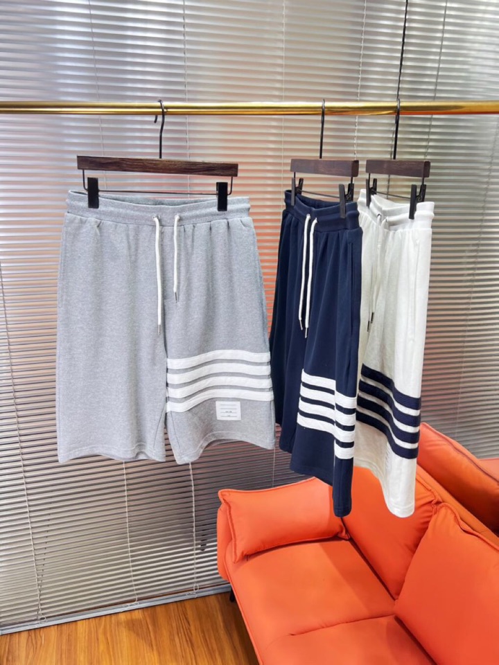 THOM BROWNE TB2025 Summer Update: Embroidered Shorts with Original Fabric and Hardware. - 图片 2