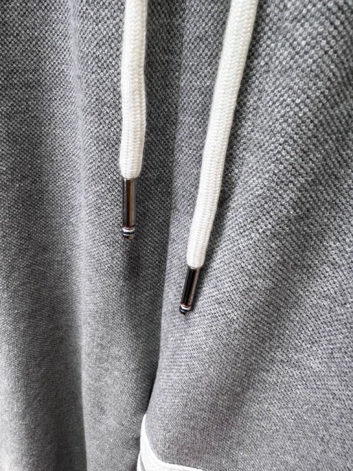 THOM BROWNE TB2025 Summer Update: Embroidered Shorts with Original Fabric and Hardware. - 图片 4