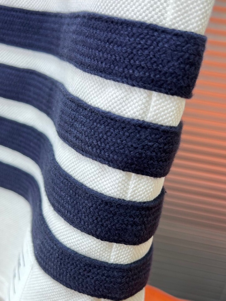 THOM BROWNE TB2025 Summer Update: Fashionable Shorts with Embroidered Matchers, Imported Fabric. - 图片 7