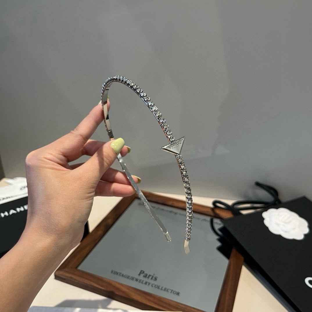 🆕

HERMES爱马仕新款蝴蝶结碎花发箍