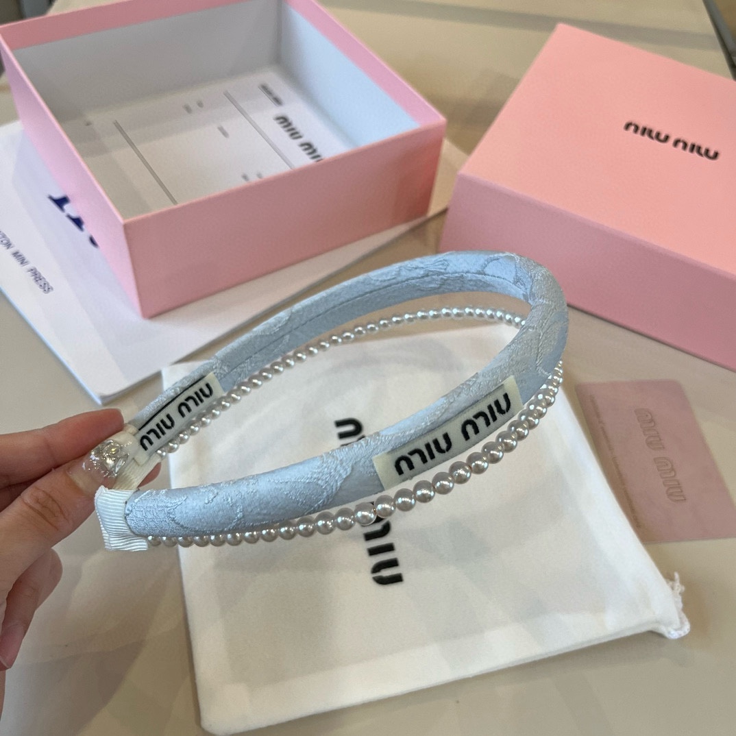 🆕

miumiu缪缪新款发箍