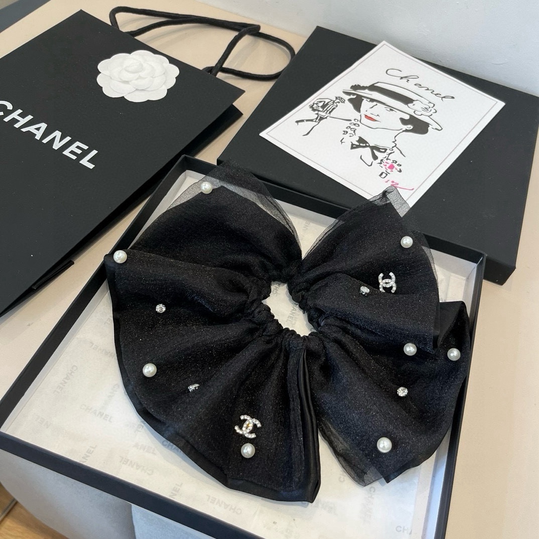 🆕

Chanel香奈儿高级发圈，带手工钉珠