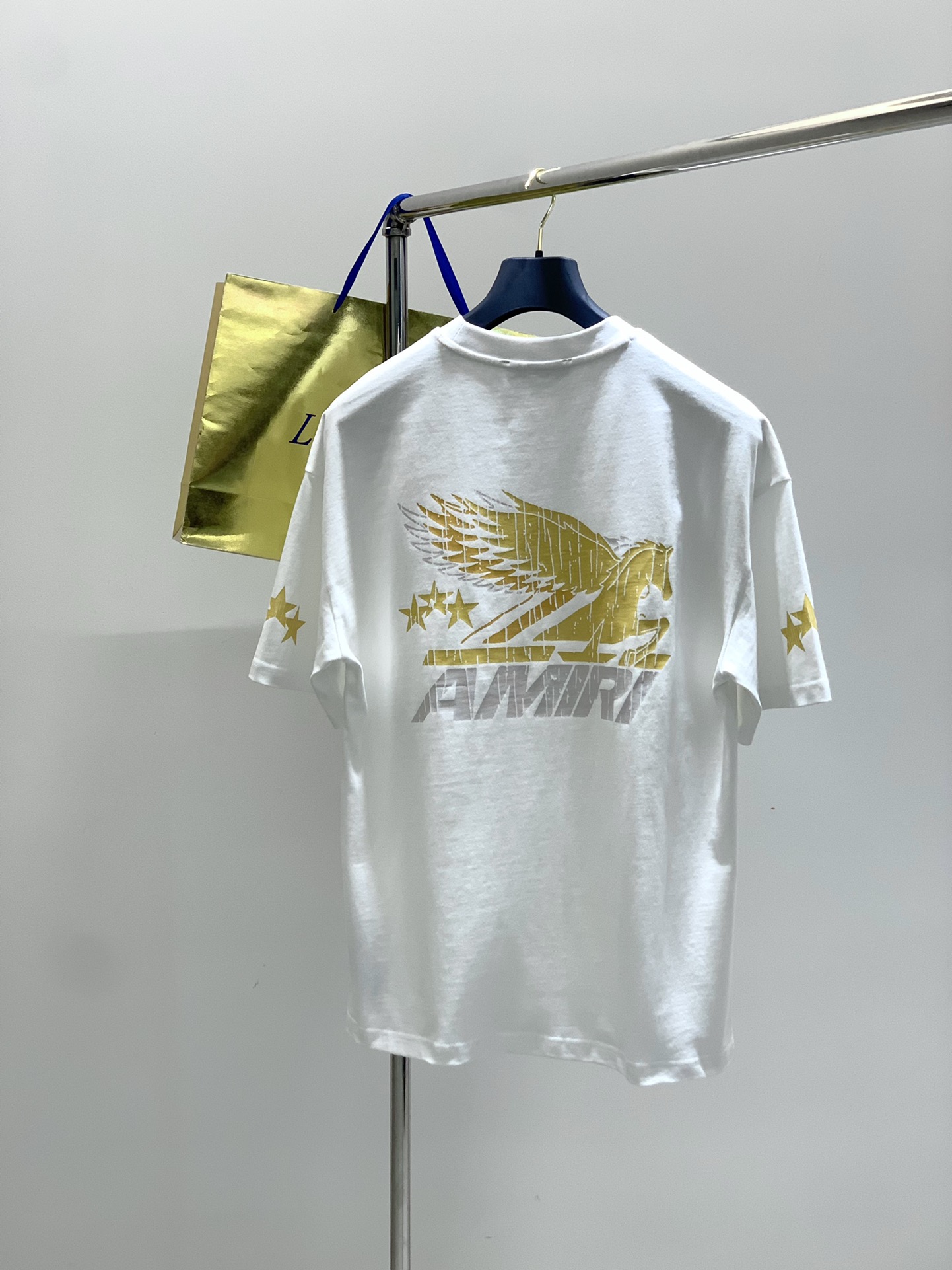“Top-Grade Cosmopolitan T-Shirt Suit with Original Fabric and High-Quality Printing-Manufacturing Alphabet Logo” - 图片 2