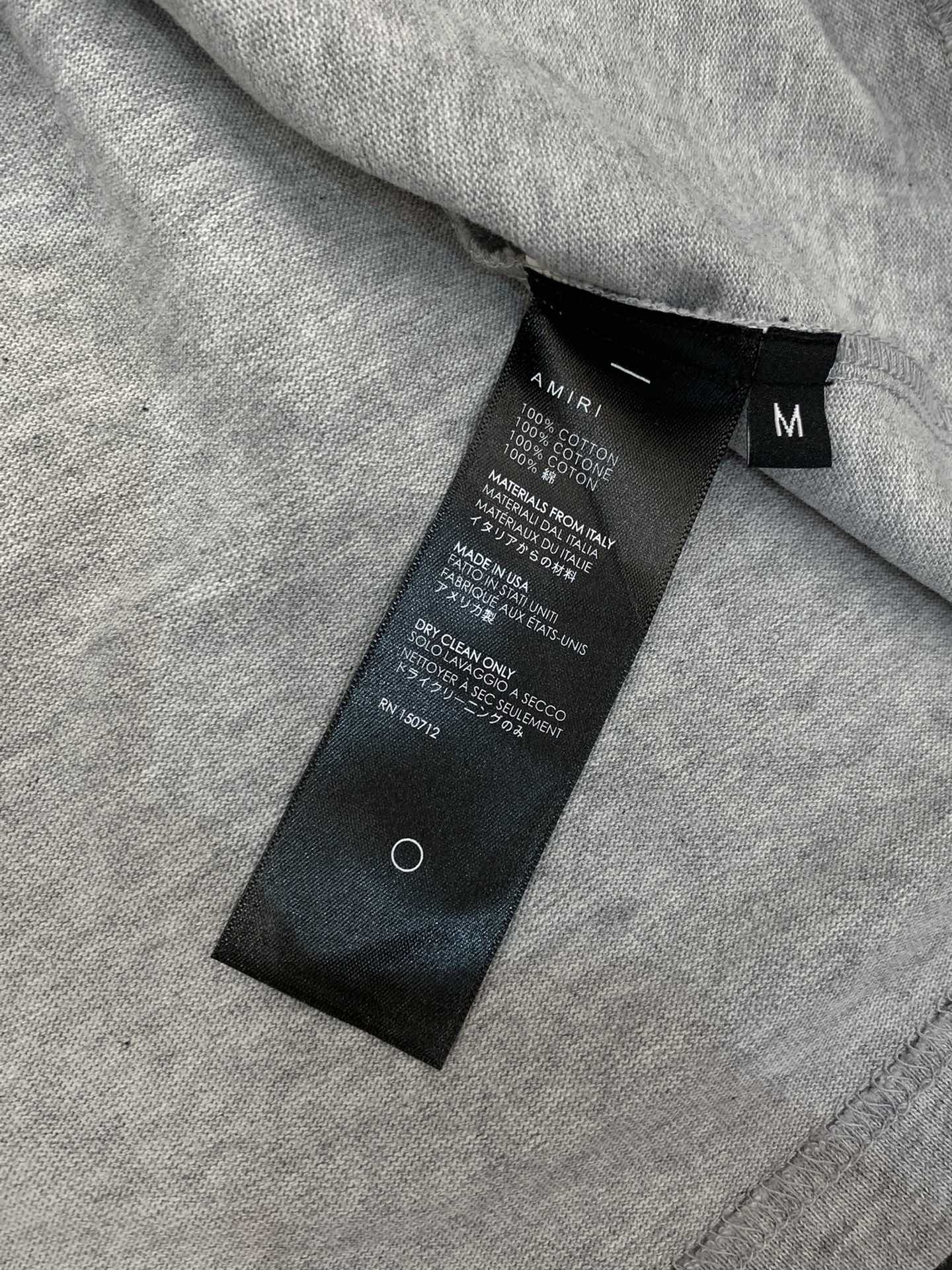 Title: P816 Amir Amiri Summer 2025 Collection Summary Summary: High-quality one-size-fits-all T-shirt suits with original fabric, top-grade printing, and cosmopolitan design for summer - 图片 8