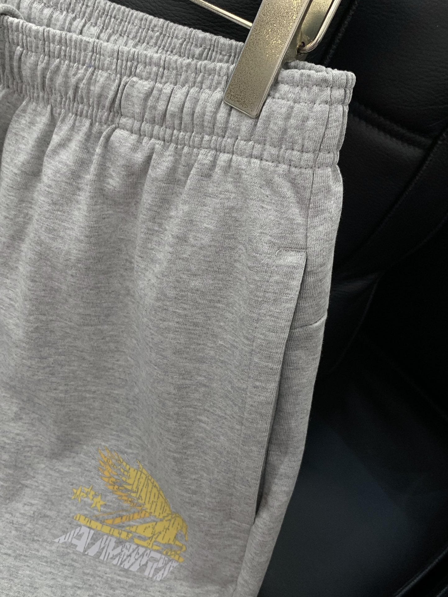 “Premium P816 T-Shirt Suit: Summer 2025 Collection with High-Quality Fabric and Stylish Design” - 图片 5