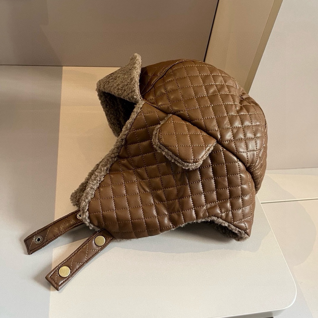 🆕

ugg菱格护耳帽，雷锋帽