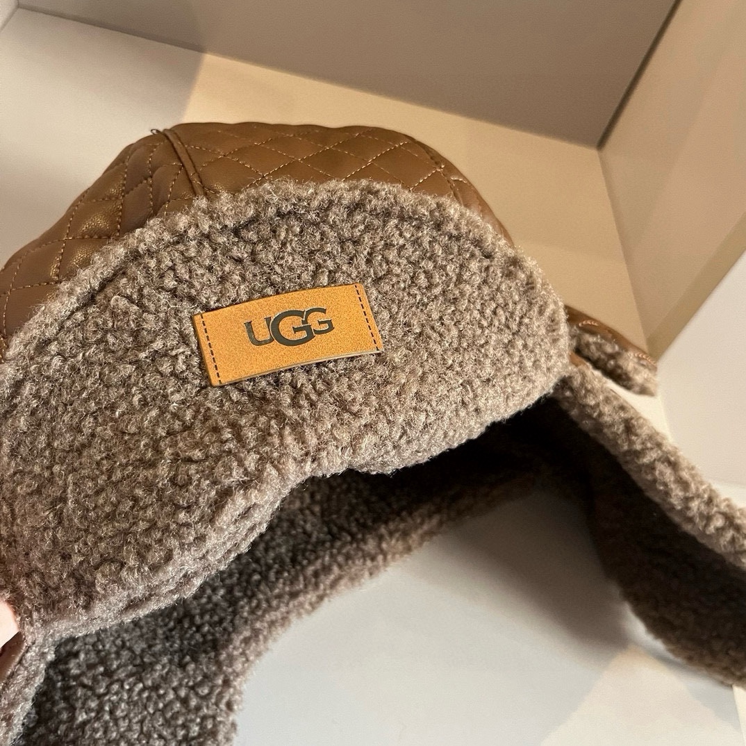 🆕

ugg菱格护耳帽，雷锋帽