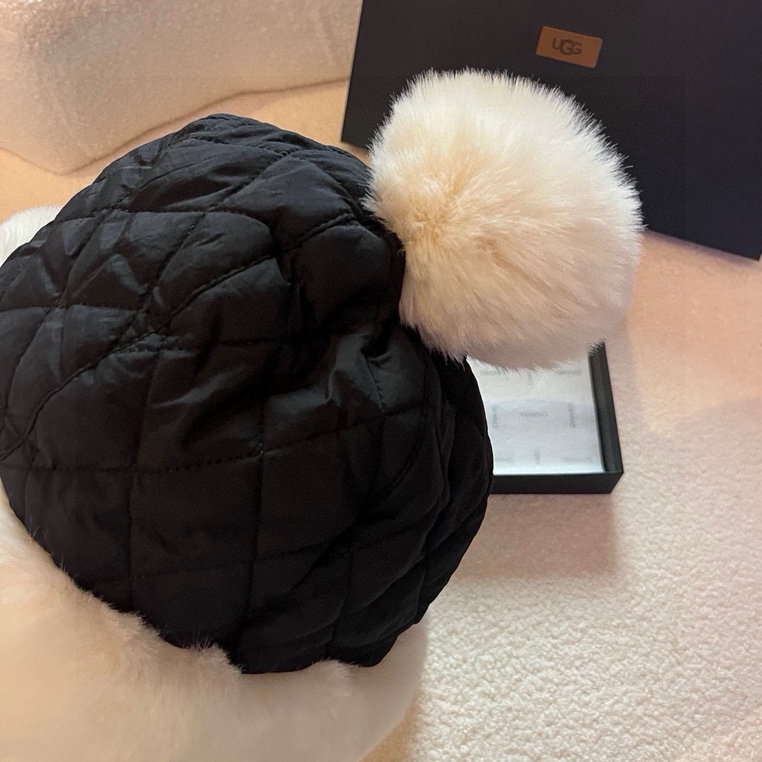 🆕
ugg菱格护耳帽，空气棉冷帽