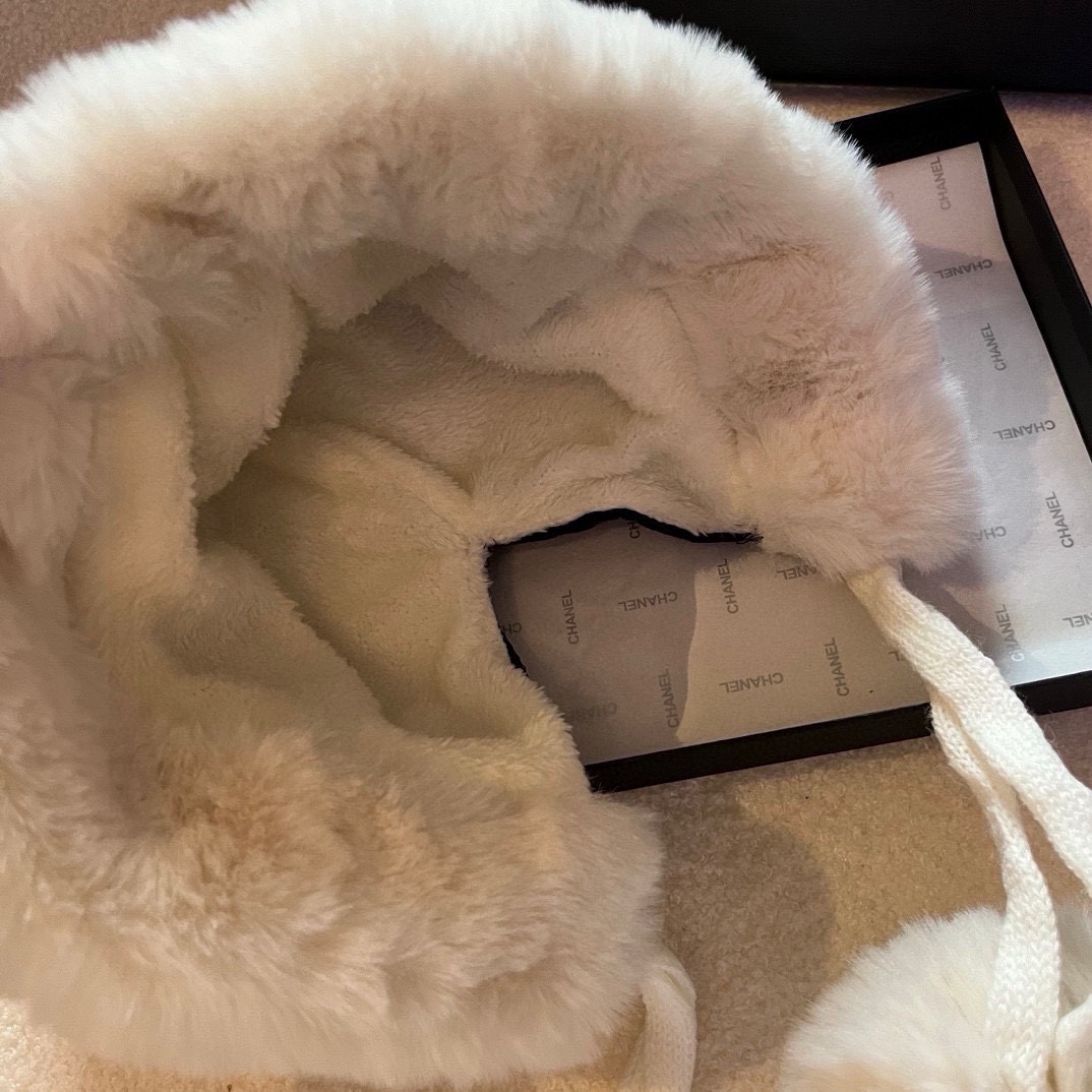 🆕
ugg菱格护耳帽，空气棉冷帽