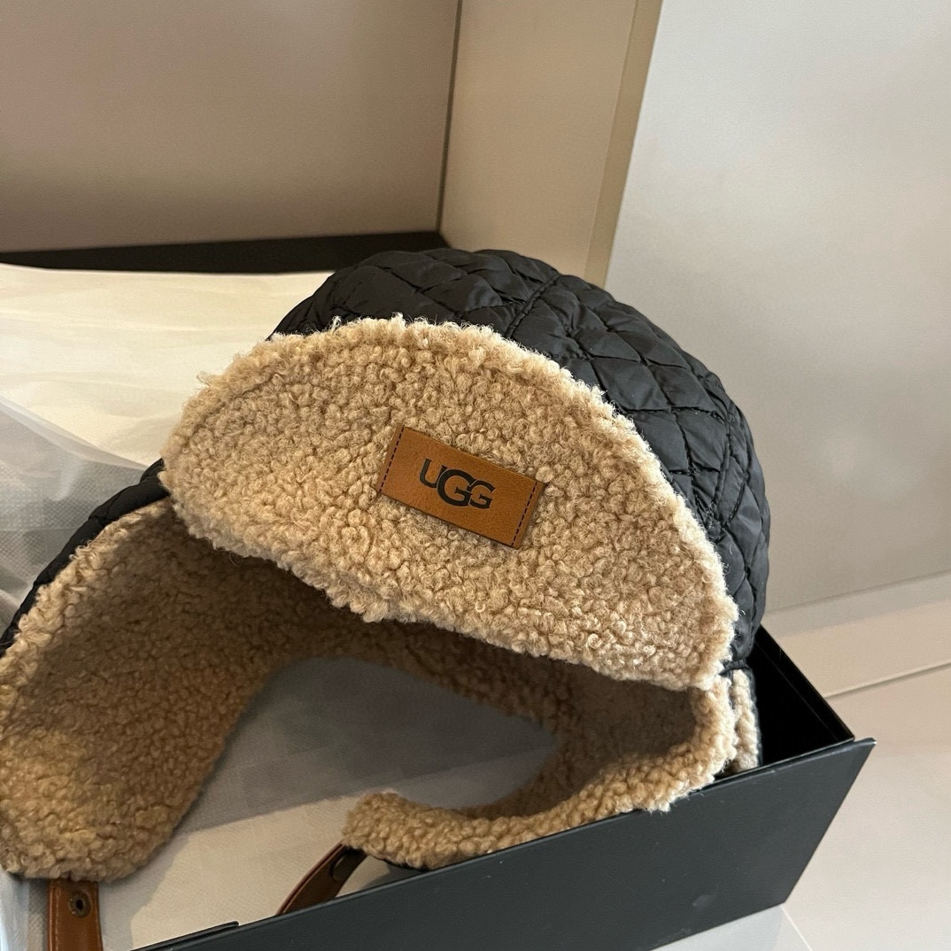 🆕
Ugg新款菱格护耳帽，雷锋帽