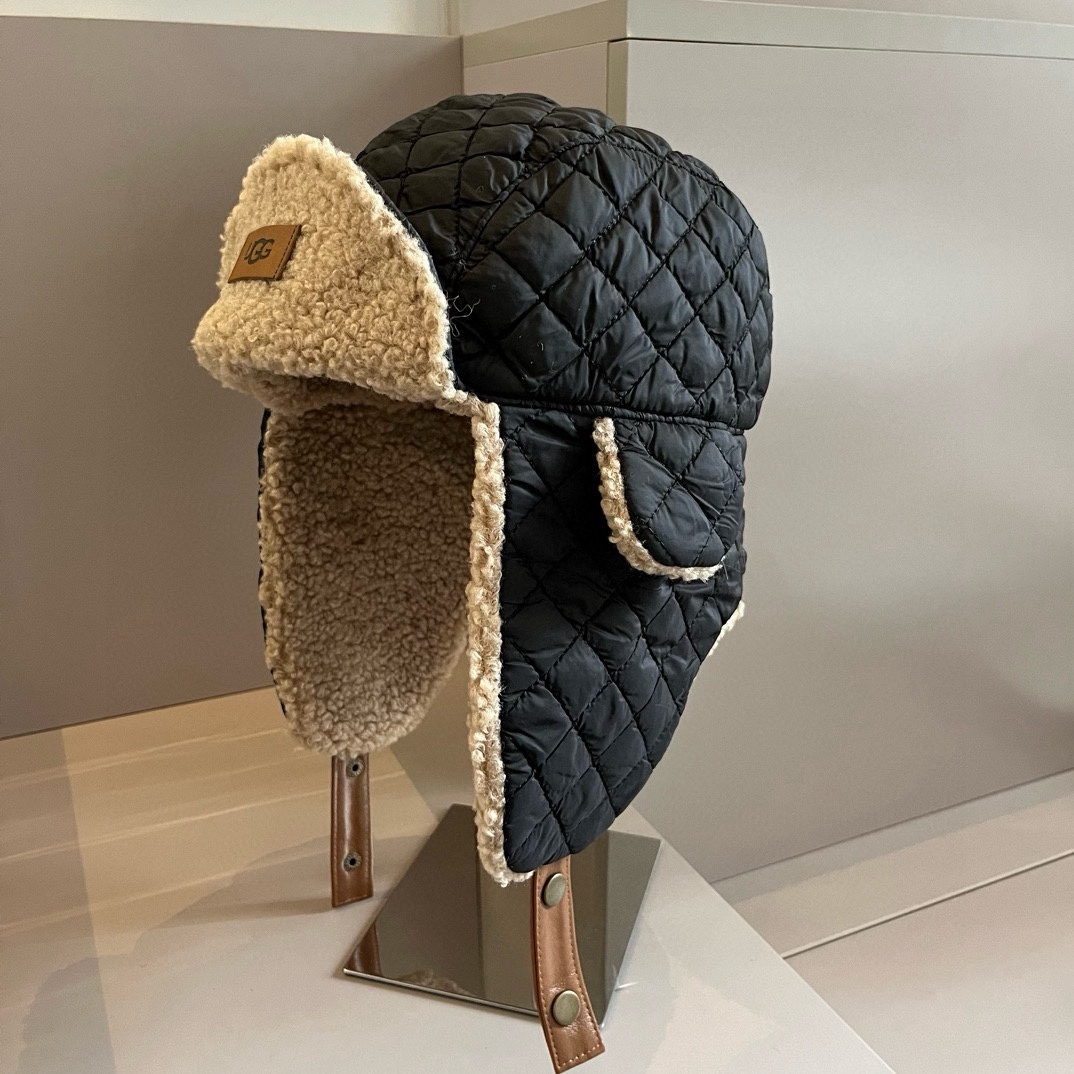 🆕
Ugg新款菱格护耳帽，雷锋帽