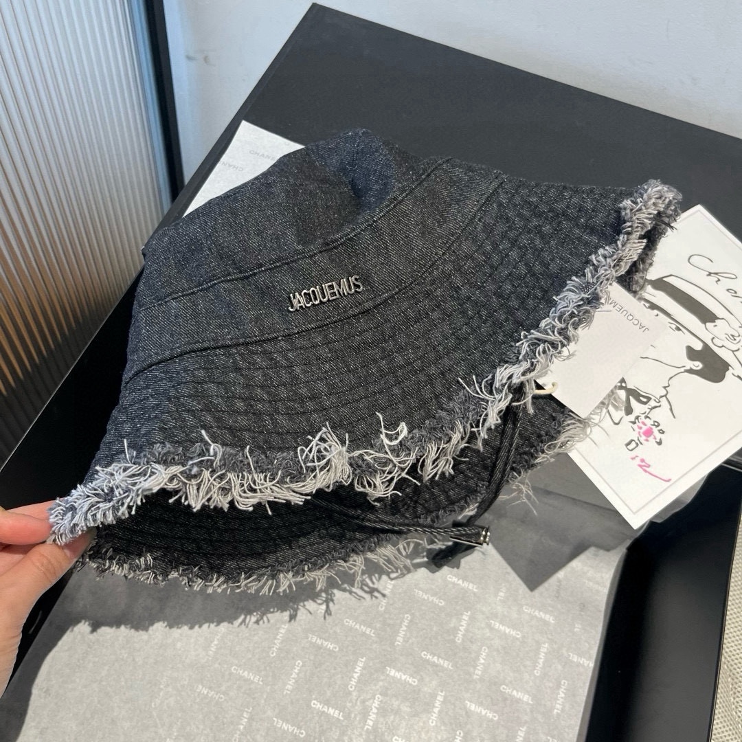 🆕


JACOUEMUS潮牌渔夫帽，男女通用