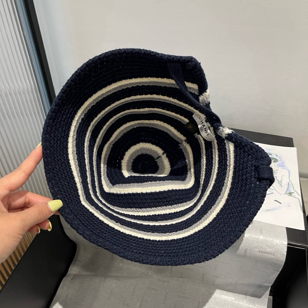 🆕

香奈儿新款针织渔夫帽，头围57cm
