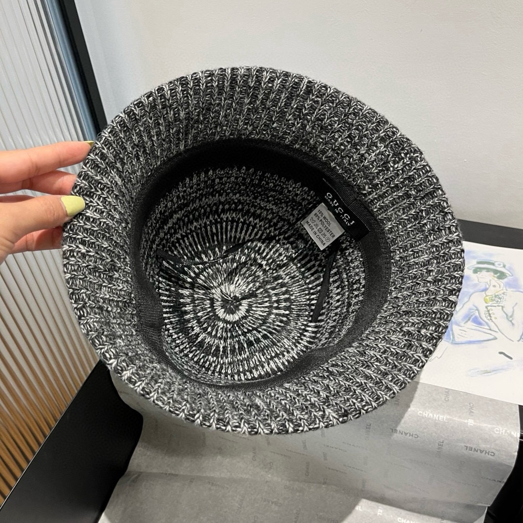 🆕

Gucci古奇新款毛毛混色渔夫帽，秋冬必备，百搭款，头围57cm