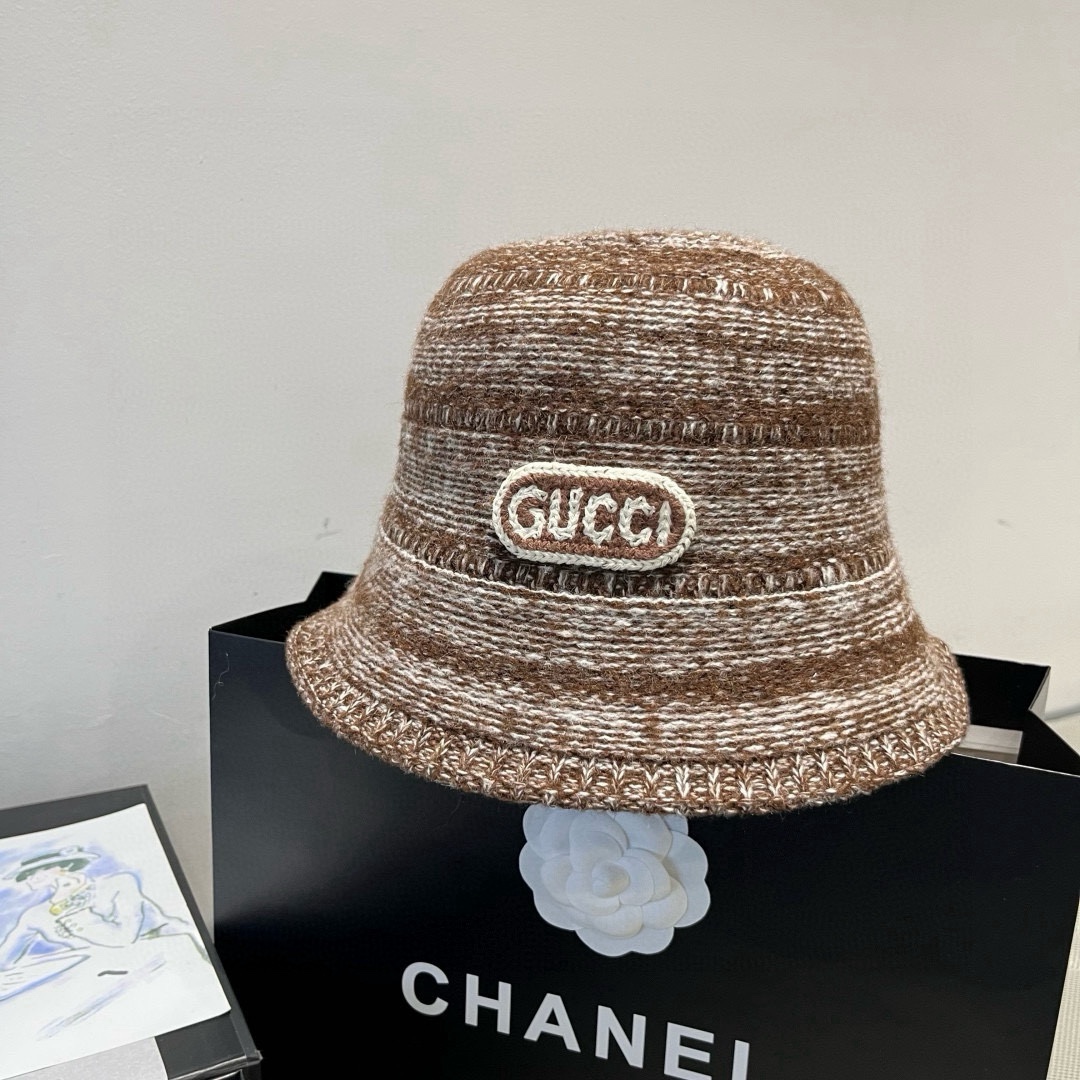 🆕

Gucci古奇新款毛毛混色渔夫帽，秋冬必备，百搭款，头围57cm