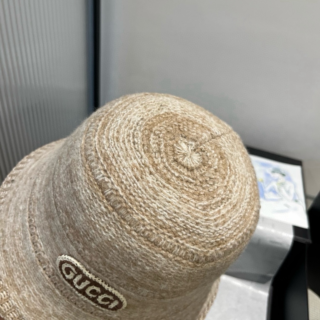 🆕

Gucci古奇新款毛毛混色渔夫帽，秋冬必备，百搭款，头围57cm