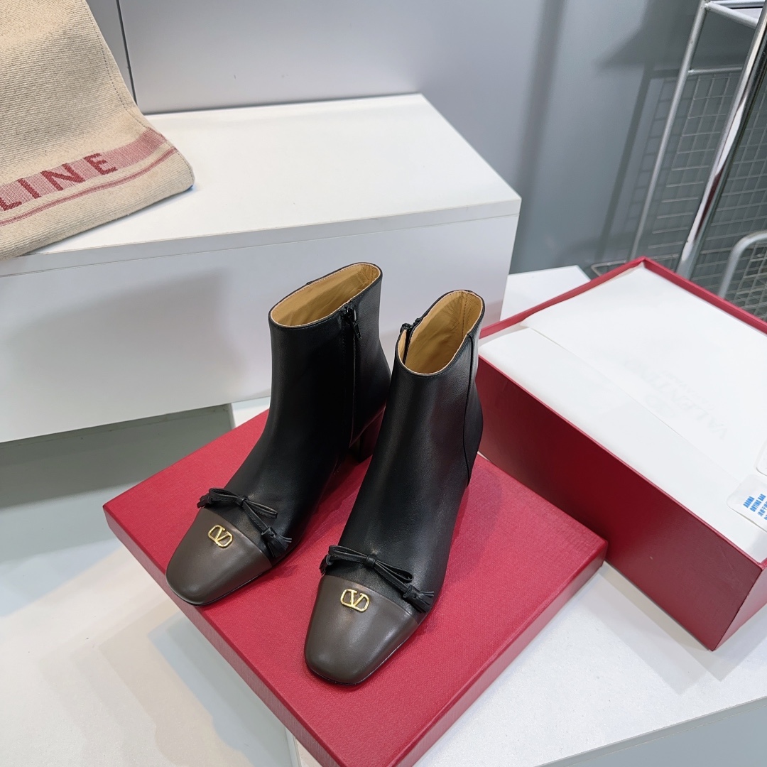 High-Quality Valentino Butterfly Shoes: Fall 2025 Collection Highlights - 图片 8