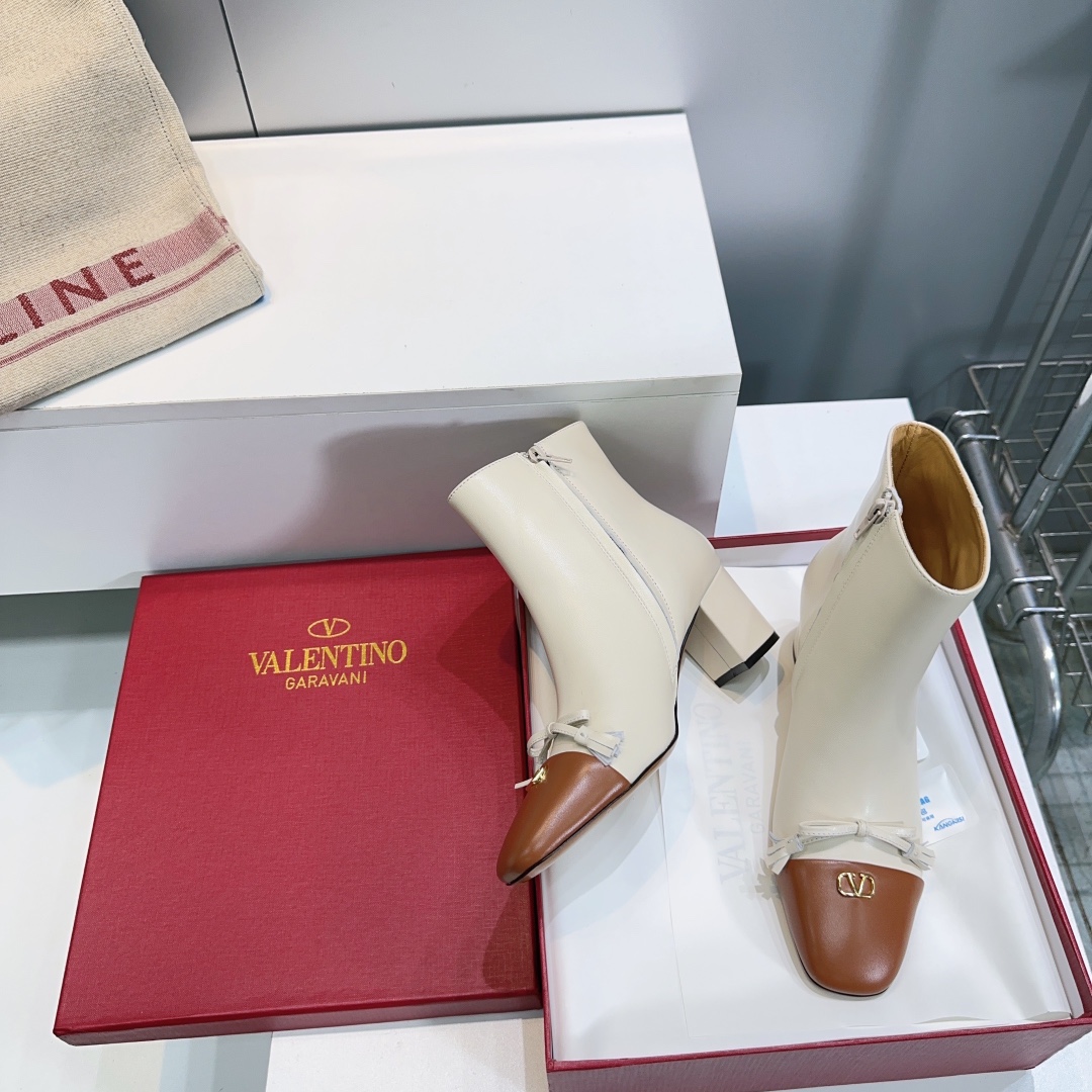 Valentino Butterfly Shoes: High-Quality, Innovative, and Elegant in Fall 2025 Cabinet - 图片 8