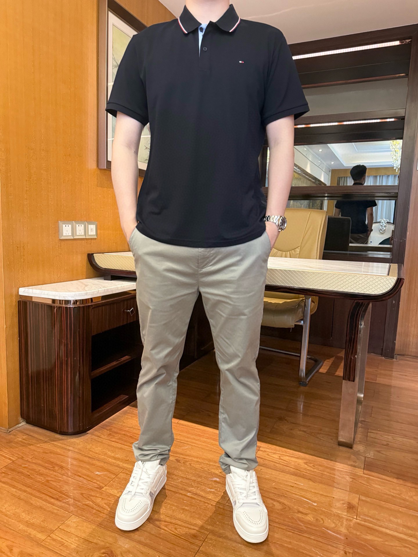 NO:488706,Tommy-2025 counter latest hot-selling Polo, London counter hot-selling items!  Selected Italian imported fine cotton fabrics with the latest designs, brand embroidery on the chest highlights taste, business and casual boutique. Size: 48-56 (model 180/wear 50, with Hong Kong Lane Crawford gift box packaging), alexander wang19860909汤米-2025专柜最新爆款Polo出货 伦敦专柜热销单品！精选意大利进口精棉面料搭配最新的设计,胸口的品牌刺绣彰显品味 商务休闲精品.尺码:48-56（模特180/穿50,配香港连卡佛礼盒包装）,,alexander wang,Men's clothing