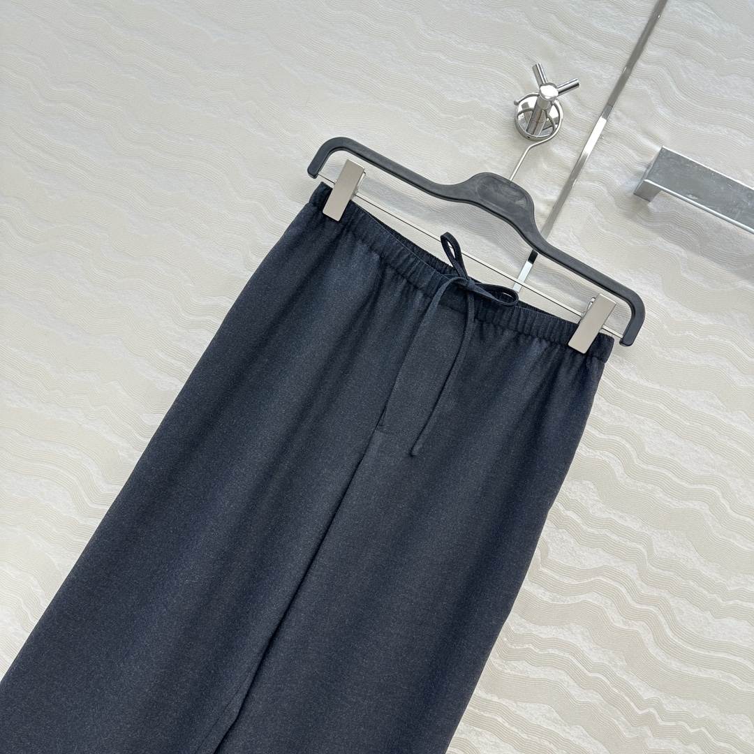 独家首发，原单品质❤️Row风长期主义！高智感穿搭 精纺羊毛直筒裤！抽绳松紧腰设计演绎慵懒随性的高级单品