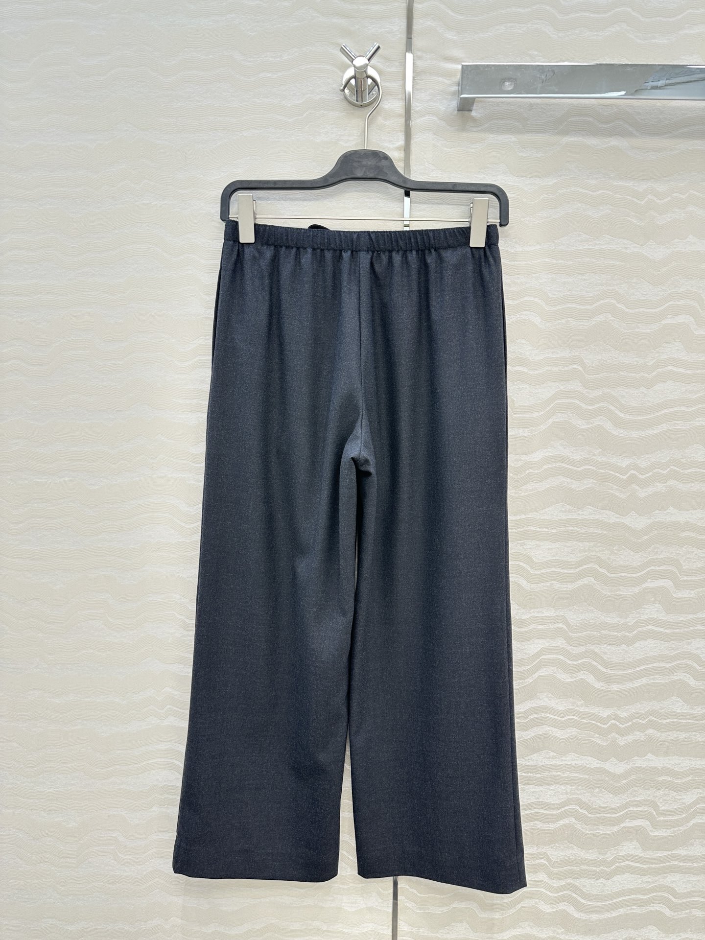 独家首发，原单品质❤️Row风长期主义！高智感穿搭 精纺羊毛直筒裤！抽绳松紧腰设计演绎慵懒随性的高级单品