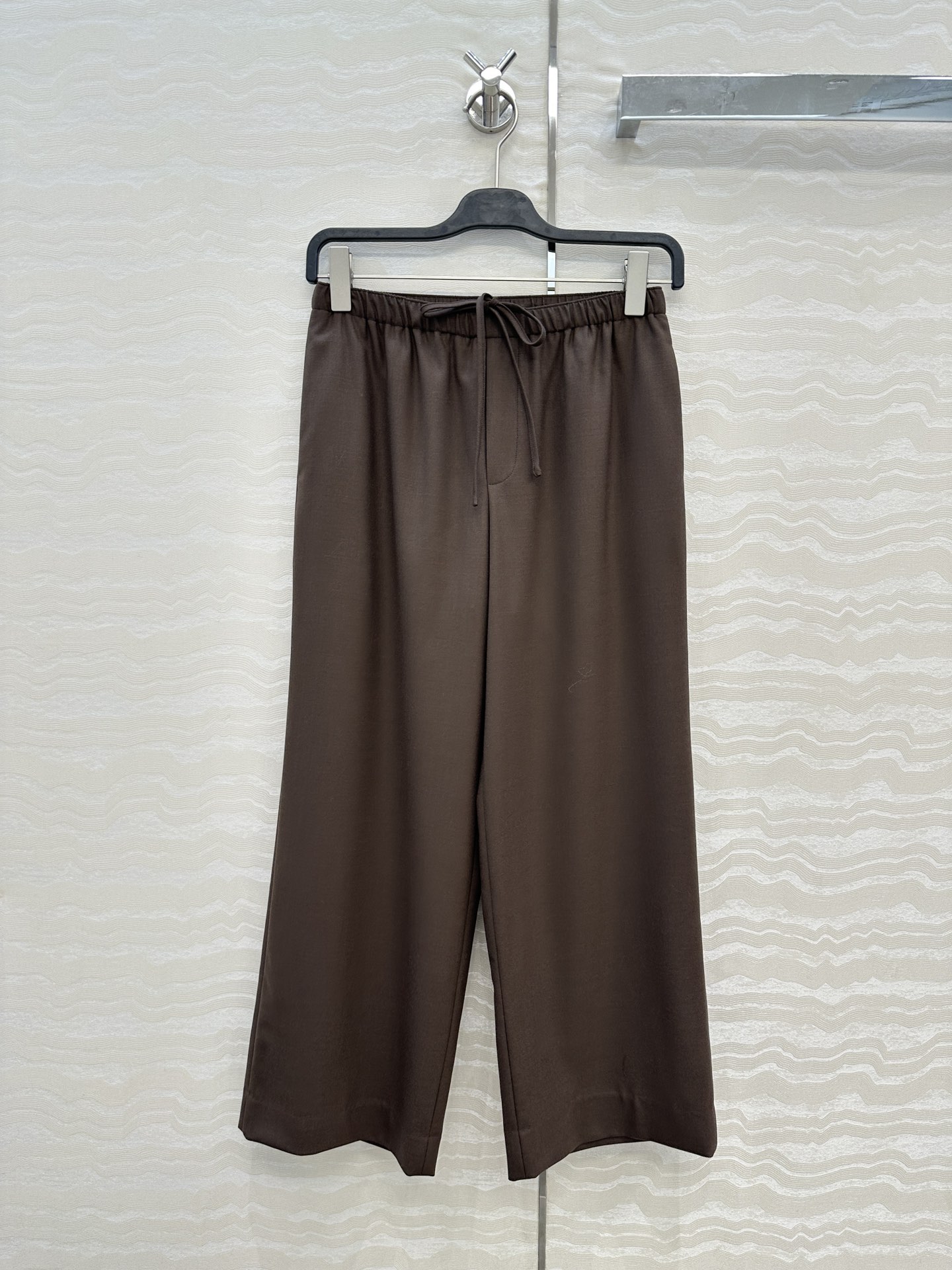 独家首发，原单品质❤️Row风长期主义！高智感穿搭 精纺羊毛直筒裤！抽绳松紧腰设计演绎慵懒随性的高级单品