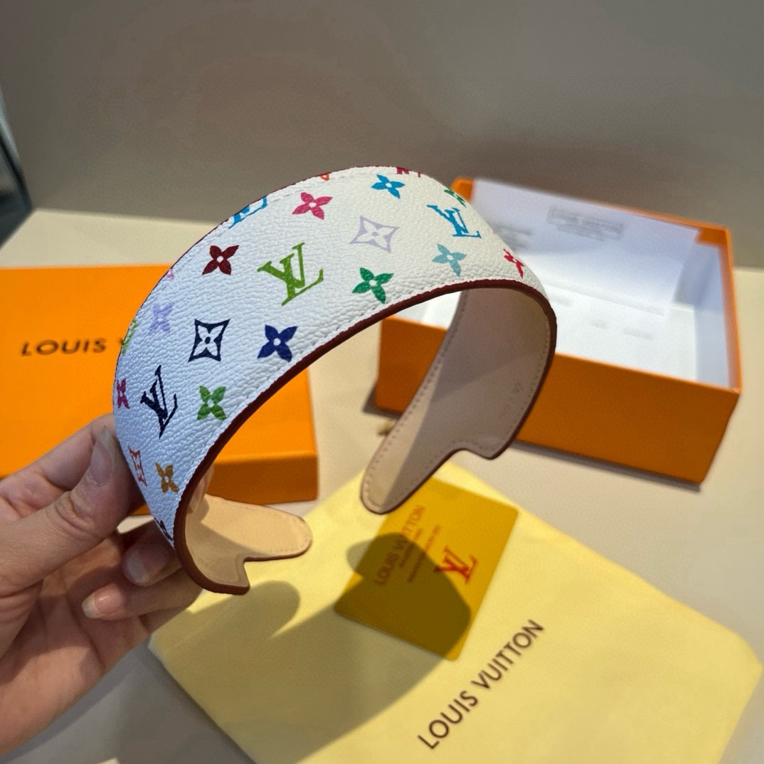 🆕

Lv路易威登新款发箍