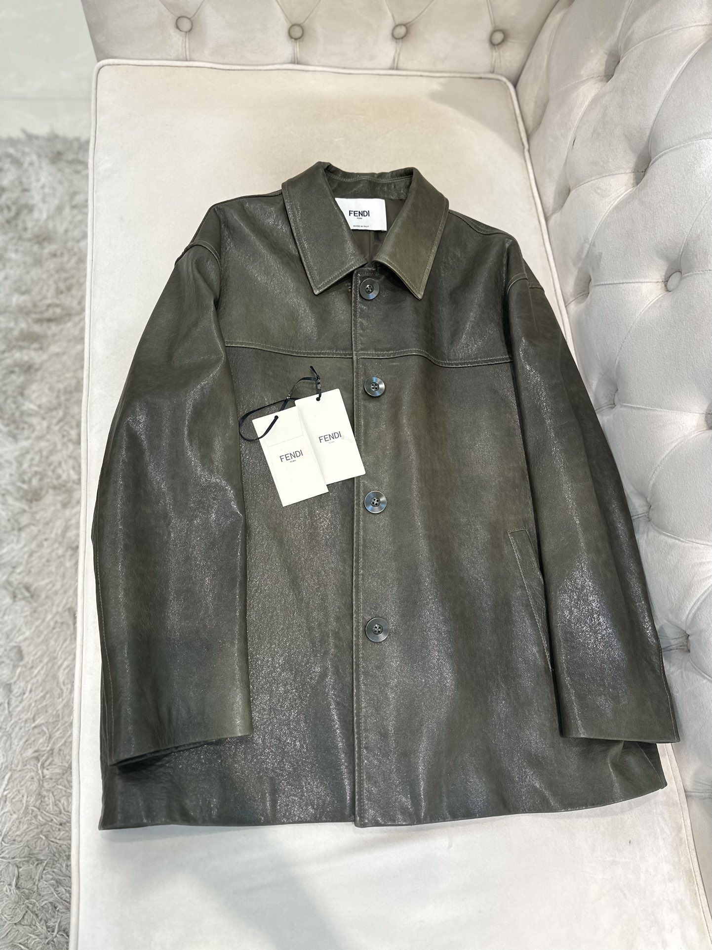 Fendi 2025 AWItaly Sheep Leather T-shirts with Dust Bag – Sizes S-XL – 100% Sheep Skin - 图片 1