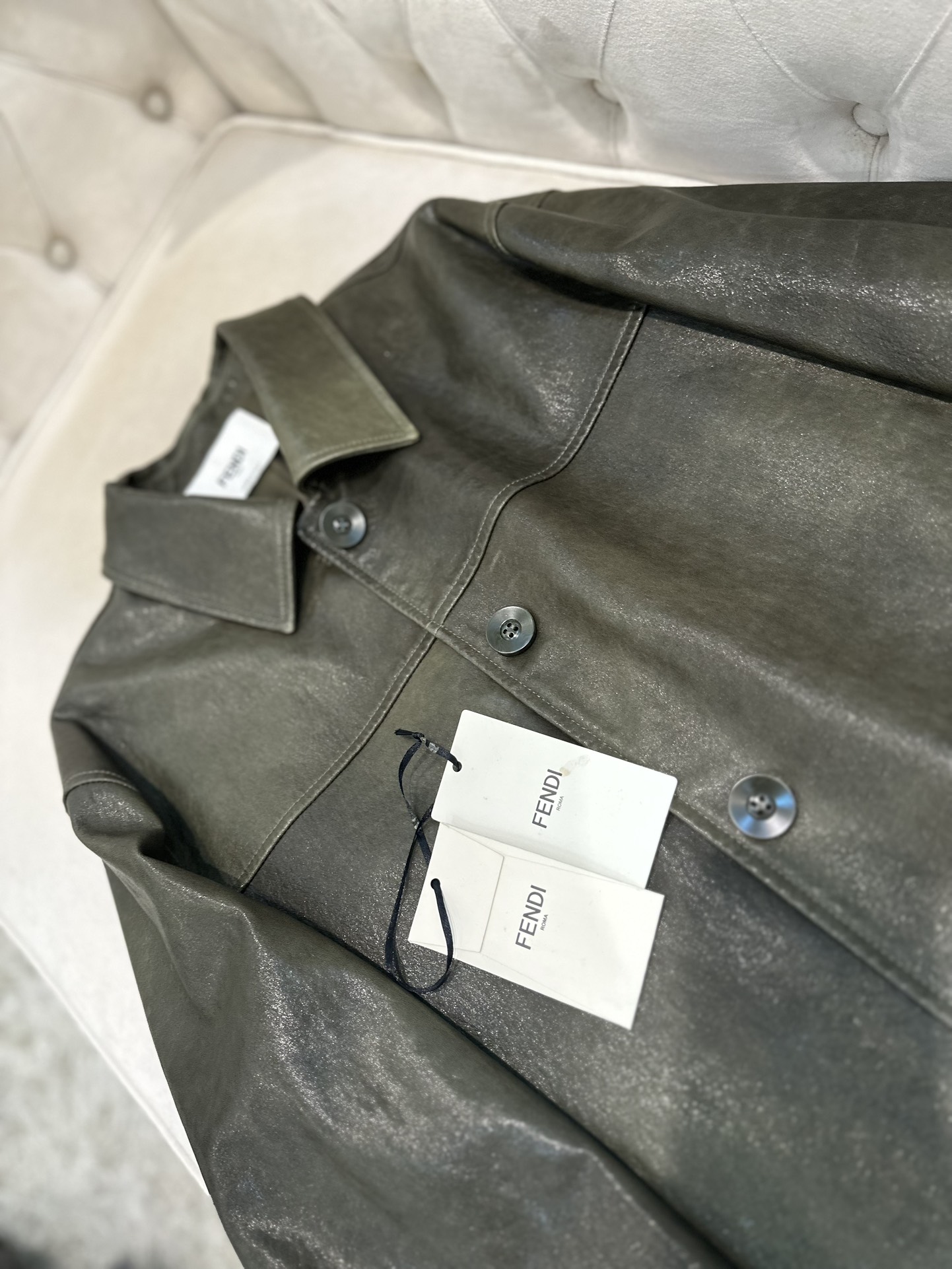 Fendi 2025 AWItaly Sheep Leather T-shirts with Dust Bag – Sizes S-XL – 100% Sheep Skin - 图片 6