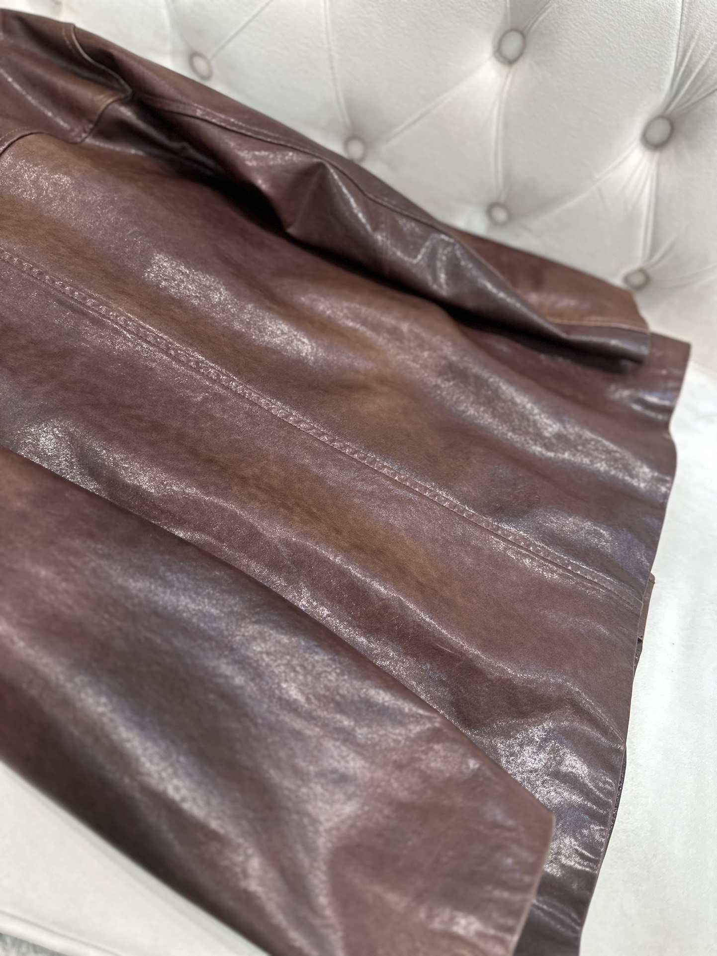 Fendi Sheepskin Coats AW2025 Collection: P3000 T-shirts with Dust Bag, Italy Imports Oil Wax - 图片 9
