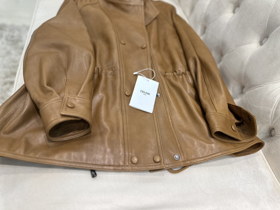 Celine 2025 AWItaly Imported Half-Oil Wax Skin Jacket with Dust Bag – Sheep Skin, Sizes S-L - 图片 5
