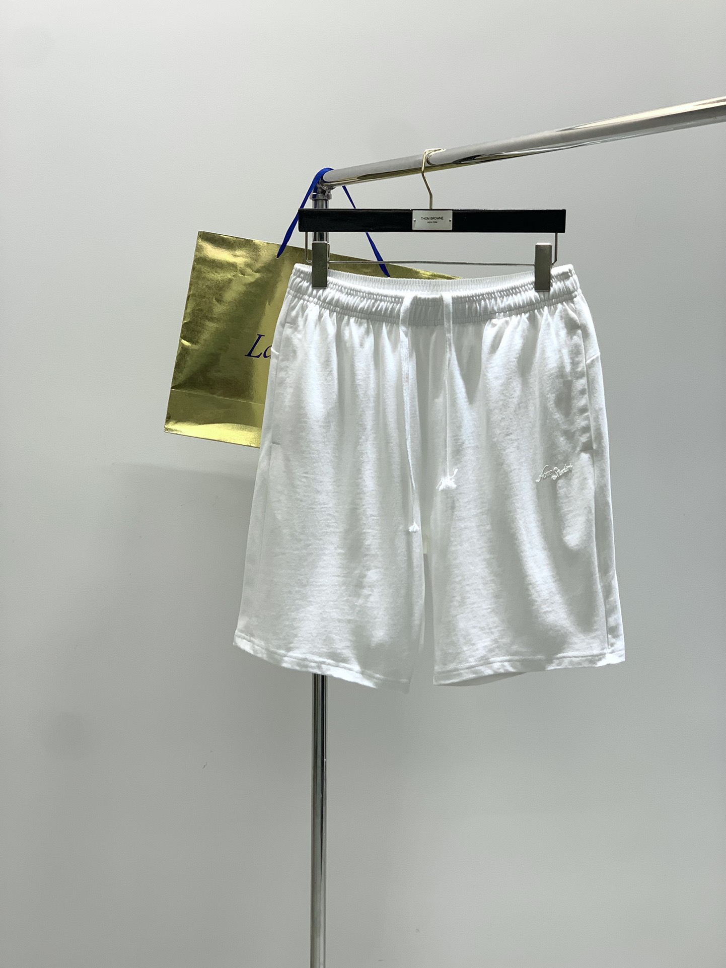 “Acne Studios P816 Summer 2025 Fashion Round T-Shirt Suit with Original Fabrics and Top Printing” - 图片 1
