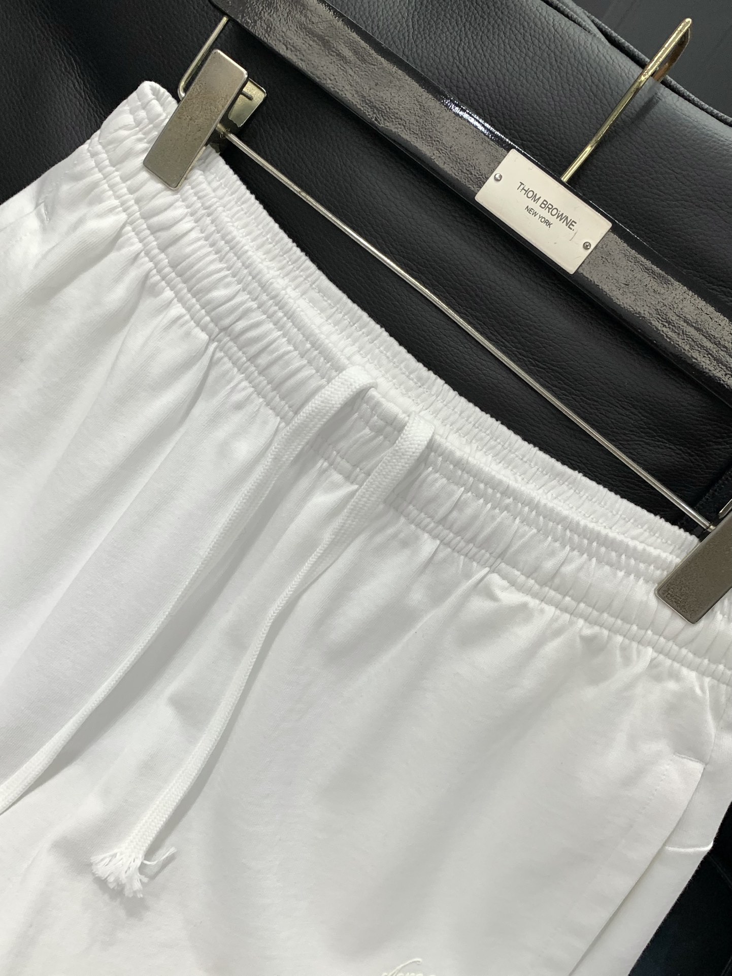 “Acne Studios P816 Summer 2025 Fashion Round T-Shirt Suit with Original Fabrics and Top Printing” - 图片 4