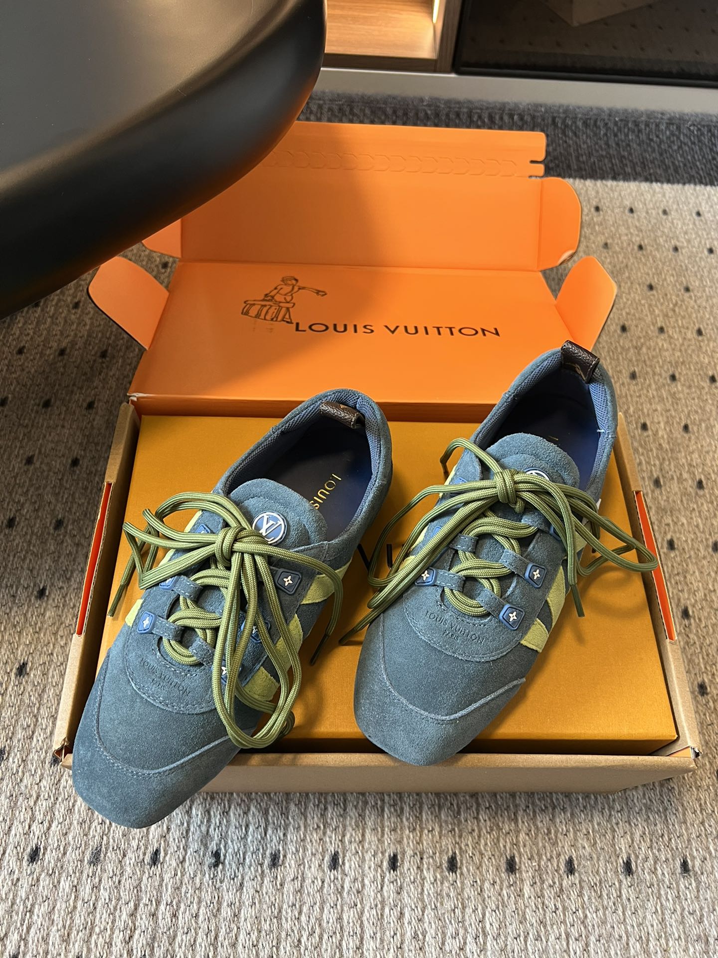 ➕扣+20
Louis Vuitton路易威登驴牌春夏Sneakerina系列 芭蕾运动鞋 德训鞋 平底