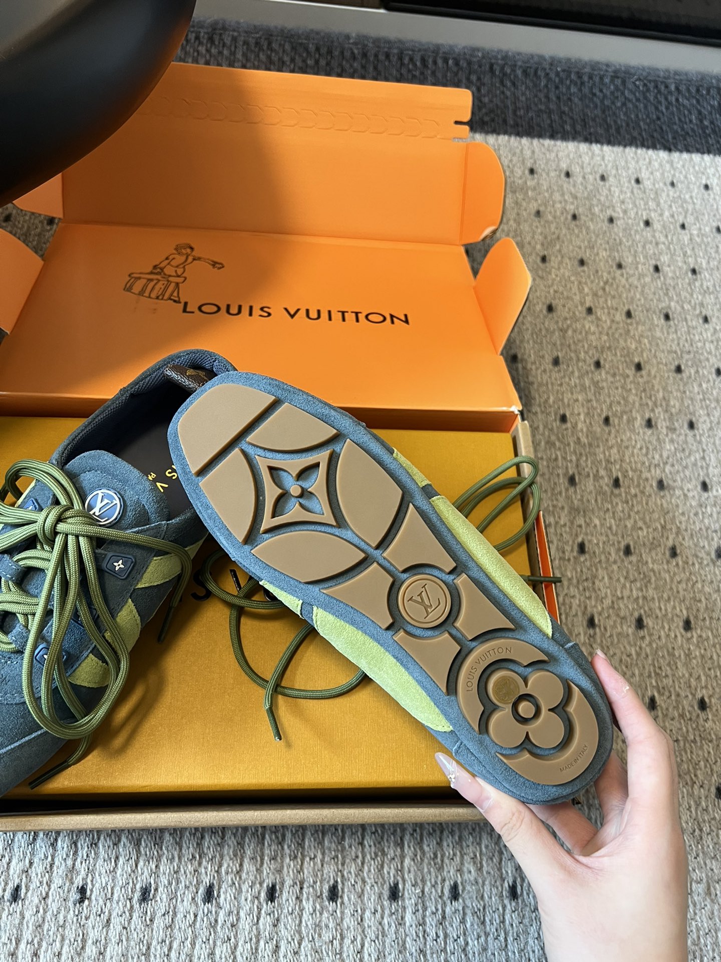 ➕扣+20
Louis Vuitton路易威登驴牌春夏Sneakerina系列 芭蕾运动鞋 德训鞋 平底